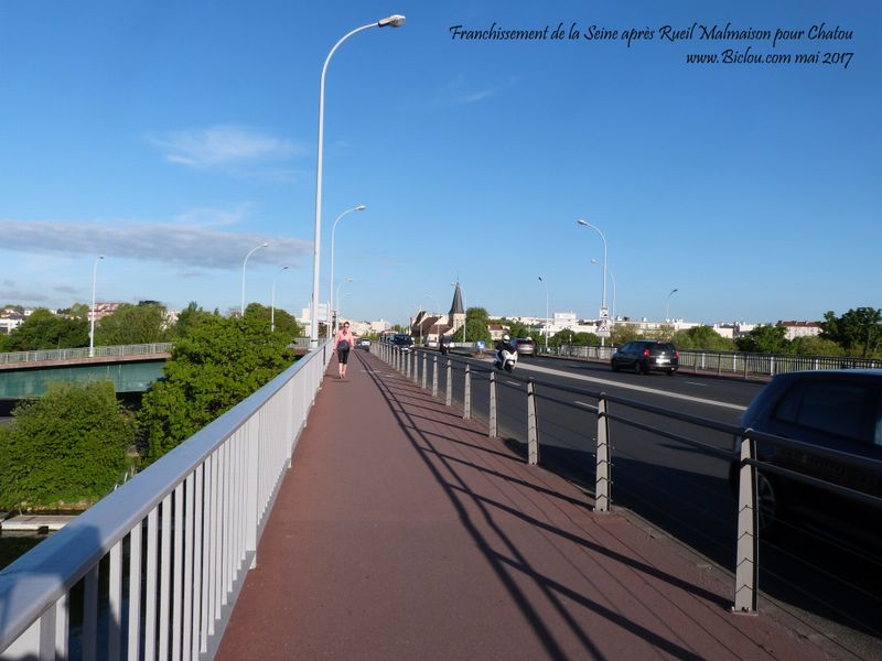 Sur la voie verte Paris London et ou véloroute Val-de-Seine 2017 de Rueil Malmaison Vers Chatou