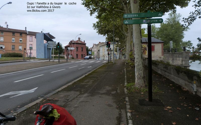 ViaRhôna à Givors, vieux pont sur le Rhône