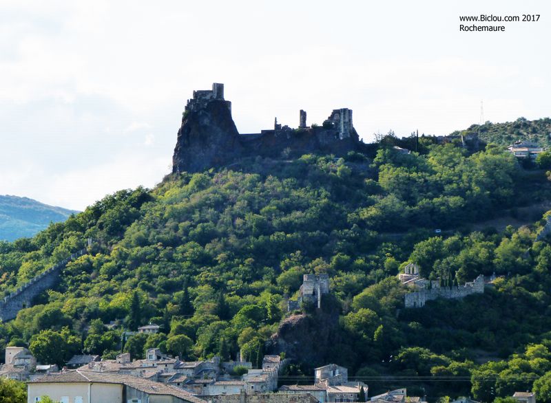 Vue de ViaRhôna : Château de RocheMaure, en Ardèche