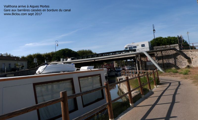 Aigues mortes, arrivée au Port