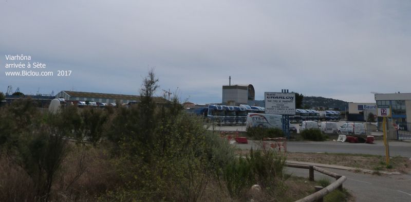 Arrivée de ViaRhôna et Eurovélo , à Sète par la zone des eaux blanches 