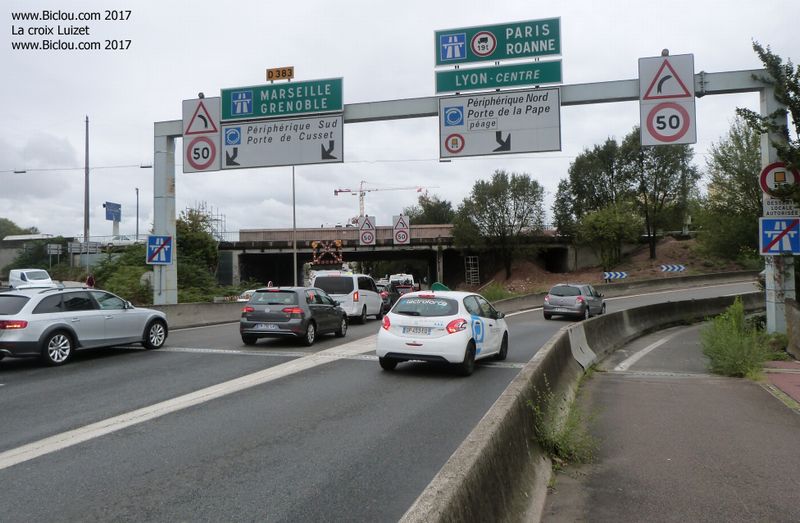 ViaRhôna : A Lyon, à vélo on dépasse les Z autos ..