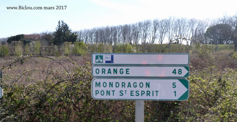 Le Balisage ViaRhôna en Paca après le bout des ponts (Pont saint esprit) en mars 2017