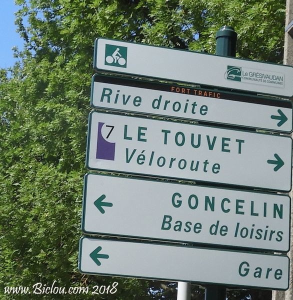 Balisage Véloroute ViaPreAlpina à Goncelin