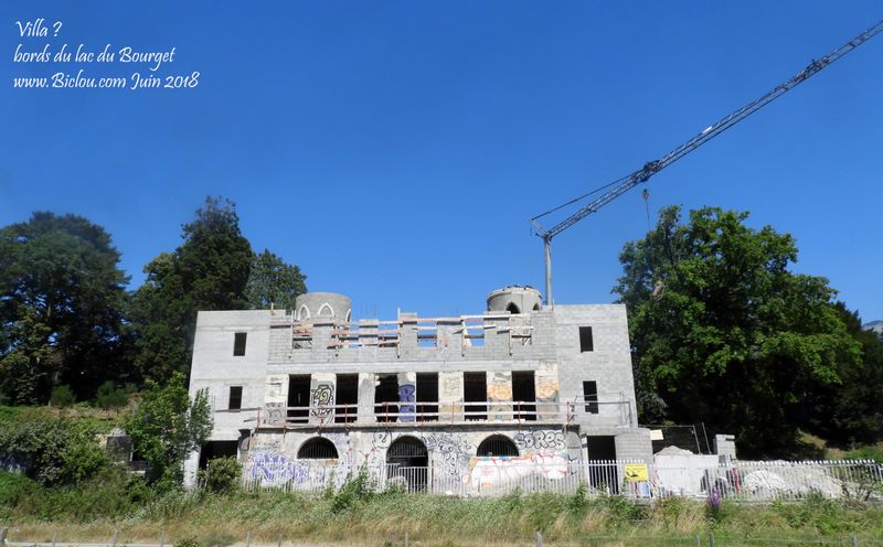 La Villa ? en re construction au bord du lac du Bourget Tresserve ? 