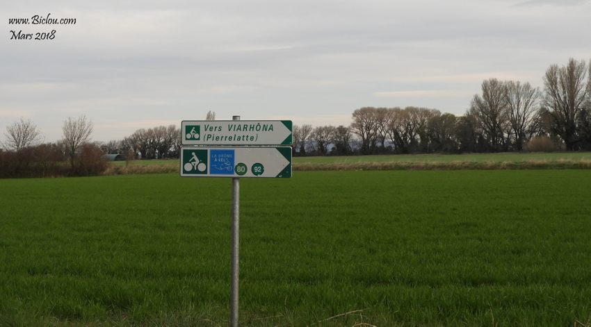 Entre Donzère et Pierrelatte zont abandonné ViaRhôna devenus parcours 92 et 80 de Drôme à vélo