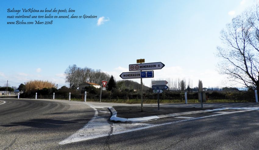 Balisage ViaRhôna du côté de Pont saint Esprit le bout des ponts , en 2018