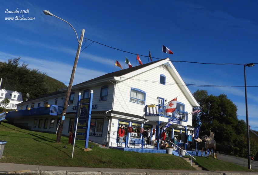 A Percée, On attend le touriste, de pied ferme