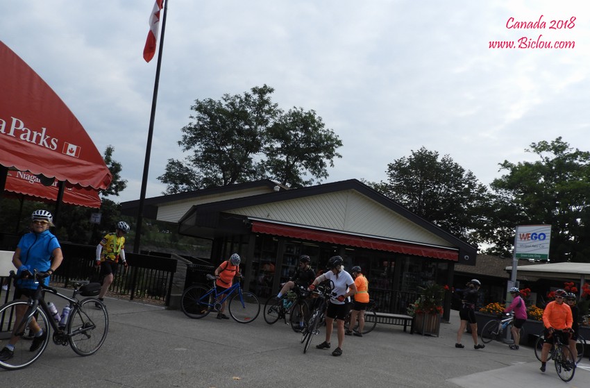 Groupe de cyclistes vus au Canada, en Septembre 2018, et ce fut le seul ..