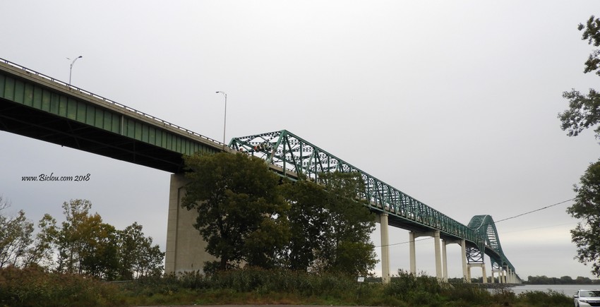 Pont sur le saint Laurent