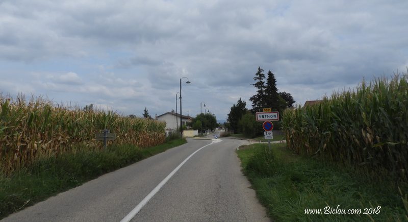 Anthon sur ViaRhôna ? mais pu vu une balise vélo !
