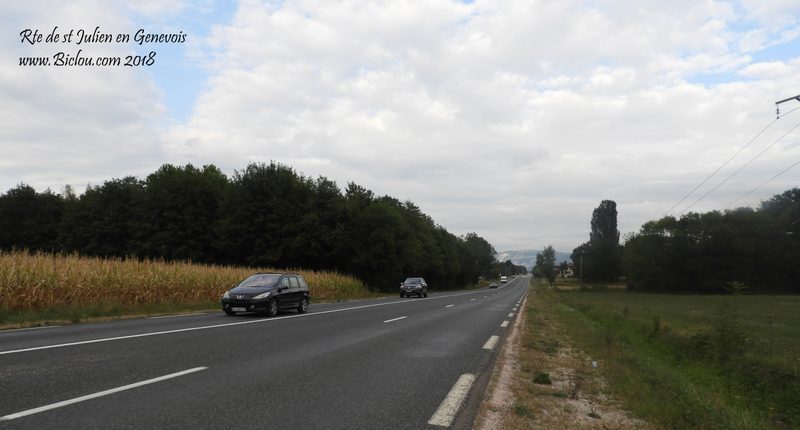 La route de saint Julien : 3 voies mais pas de bandes cyclables merci ..