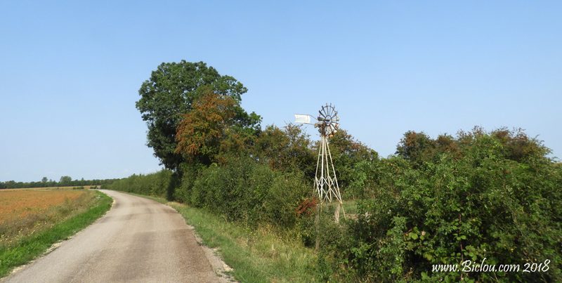 Eolienne agricole en Bresse