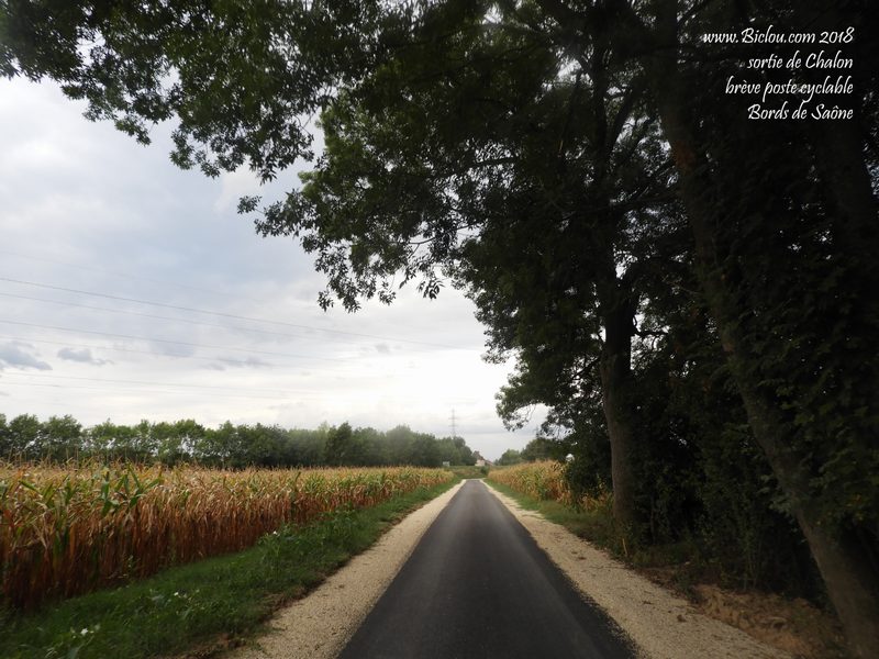 Sortie de chalon sur Saône brève voie cyclable