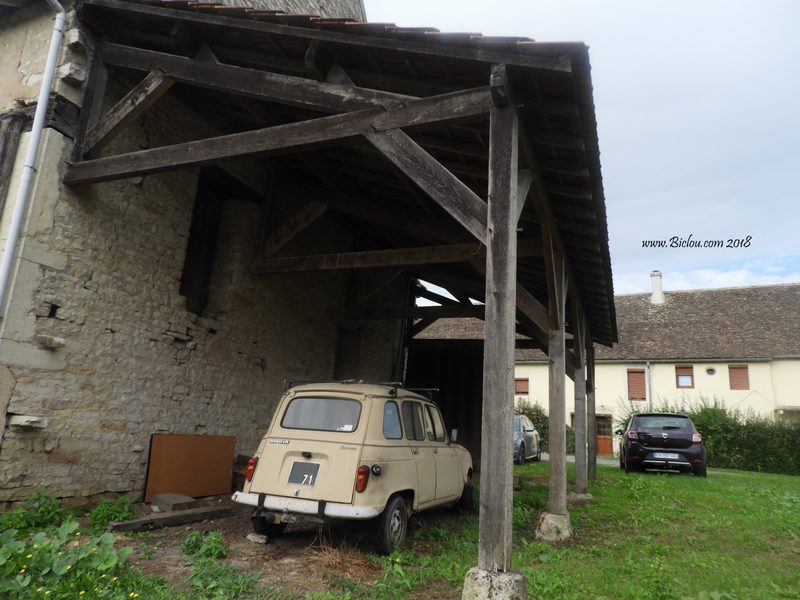 Une 4L