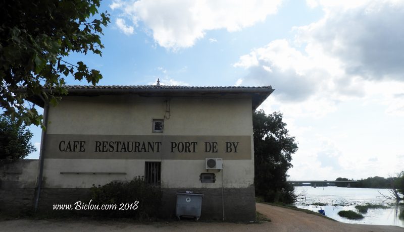 Point de Repère sur le véloroute de Saône : Café Port de By en 2018