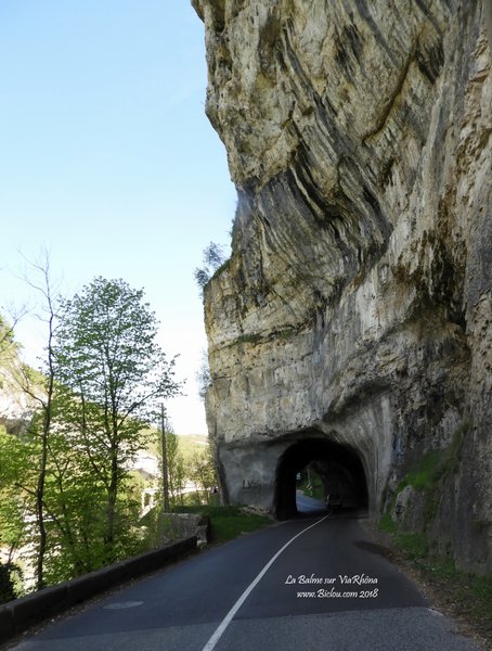 Tunnel de la Balme : serrez les fesses et priez la madonne de ViaRhôna