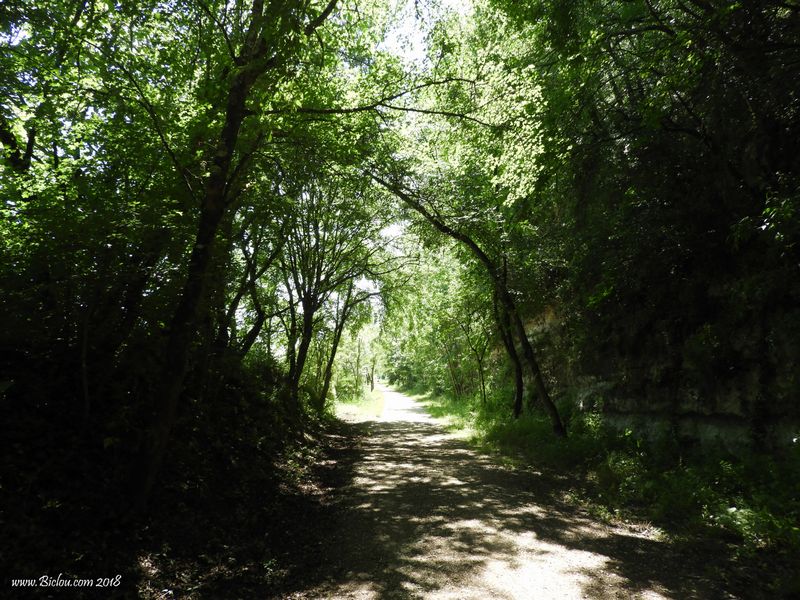 La voie dite verte ; vélo route du lot