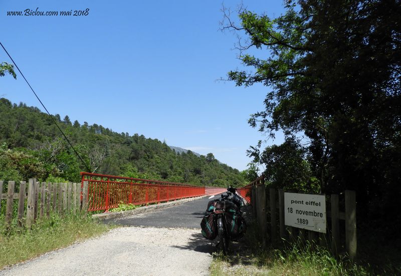 Sur la vélo-route du Haut Languedoc pont Eiffel