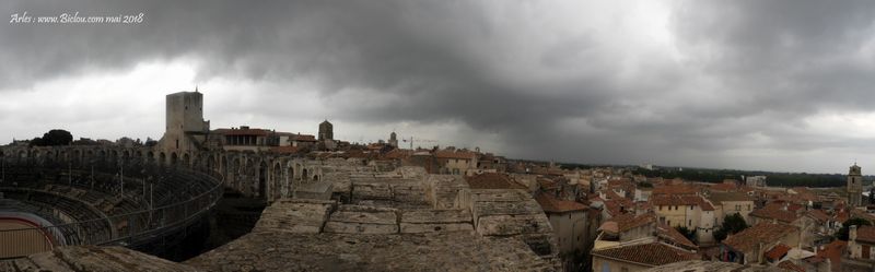 Arles, vue panoramique depuis les arènes en 2018