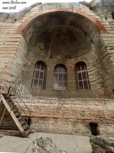 Arles, les thermes de Constantin