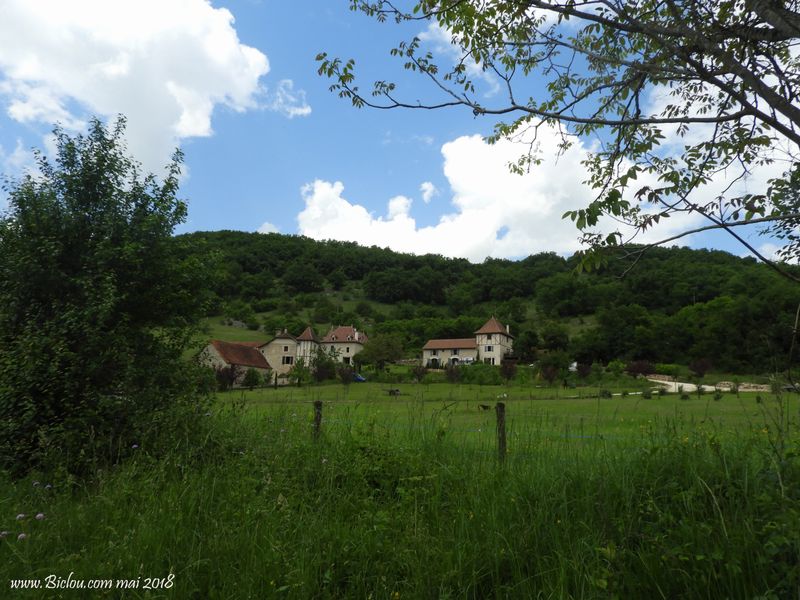 Zolies demeures en vallée du célé