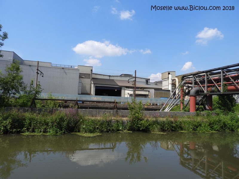 Lorraine : Laminoir le long de la Moselle