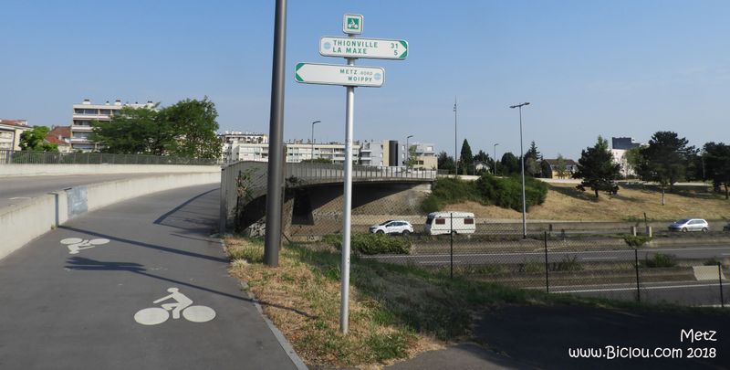 Sur la véloroute de la Moselle, après Metz