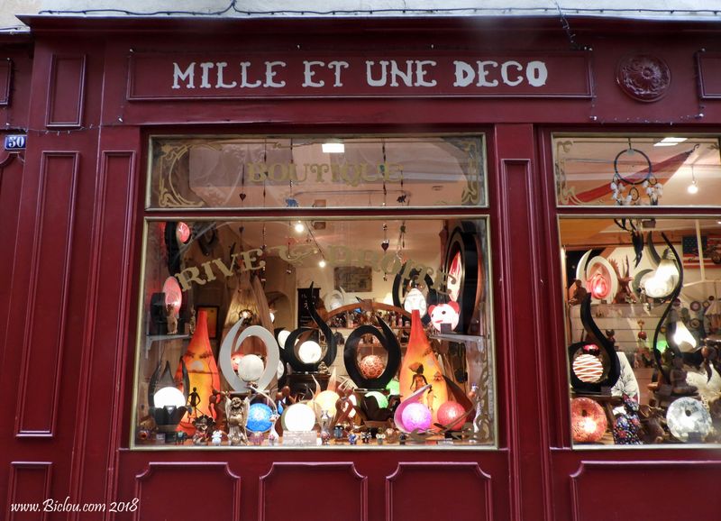 Mille et une déco , vitrine ; Valence