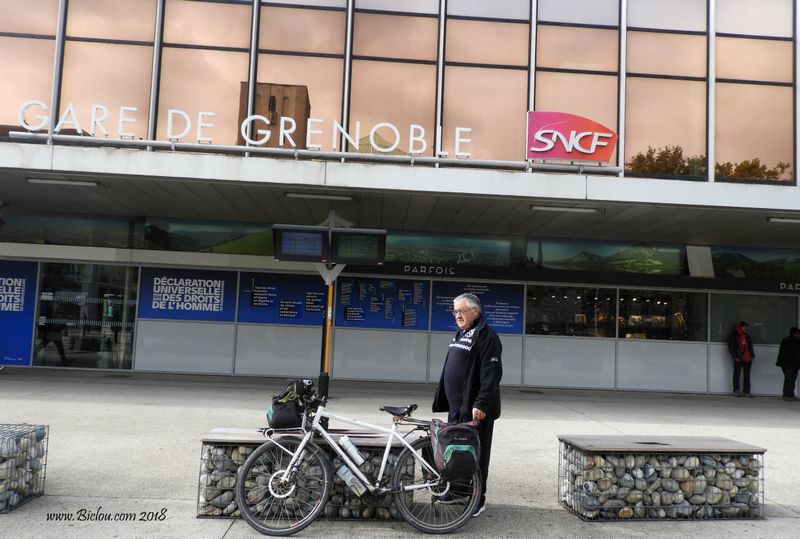 Claudio de retour depuis ViaRhôna en Gare de Grenoble (2018)