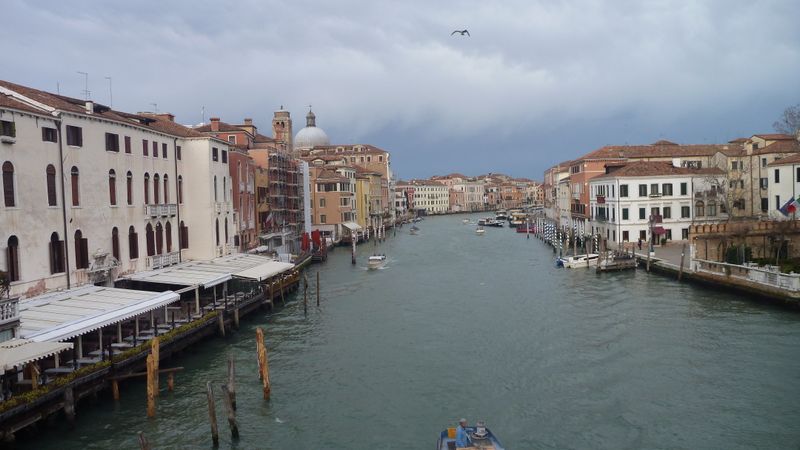 Venise : Le canal Grande (gare)
