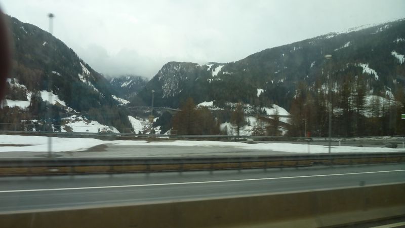 Le col du Brenner par l'autoroute très très encombrée de camions