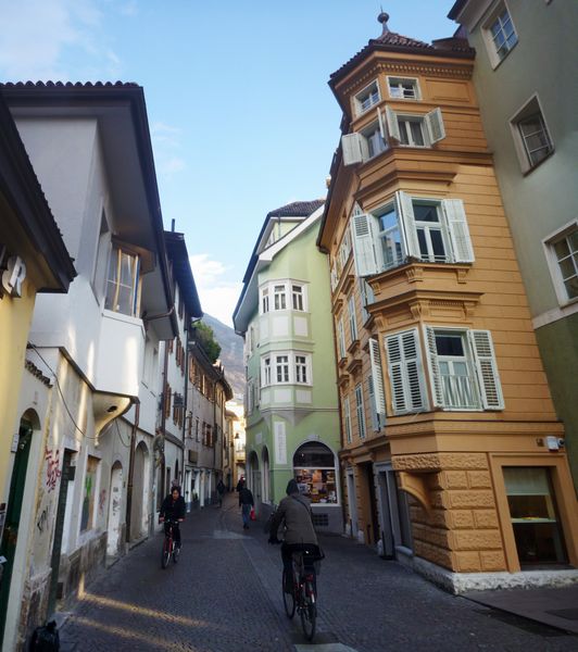 Ruelle de Bolzano, comme dans un décor de théatre