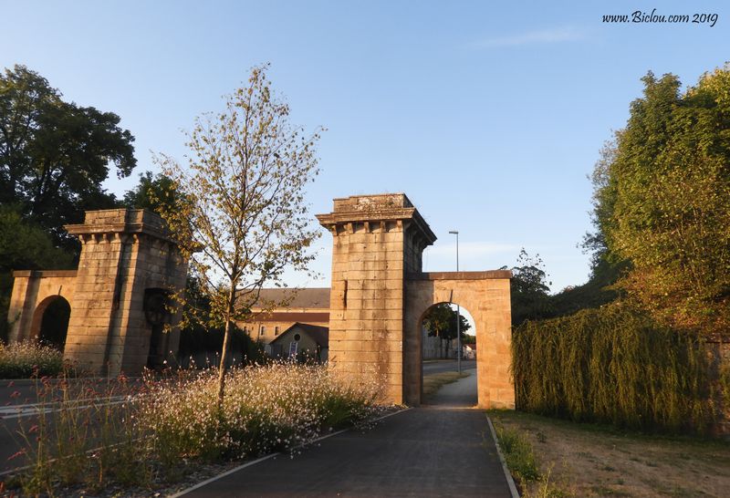 Sortie de Langres au petit matin