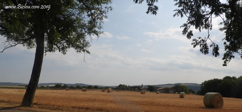 Plaine et village lorrain