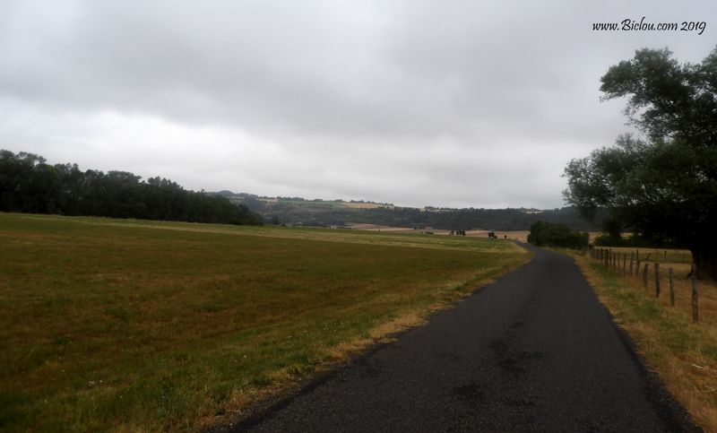 Sur la véloroute de la meuse, dans une jolie méandre de la meuse 