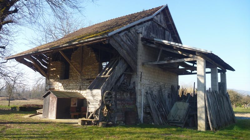 Ferme et ses vieux outils