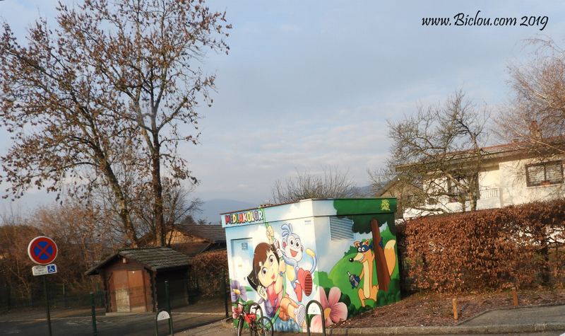 Pringy : zoulie fresque urbaine