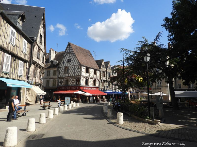 Bourges