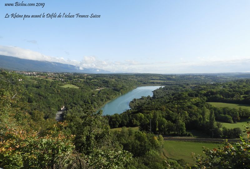 vu du rhône peu avant le défilé de l'écluse en 2019