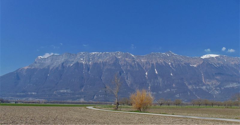 la barrière des bauges-en-combe-de-savoie
