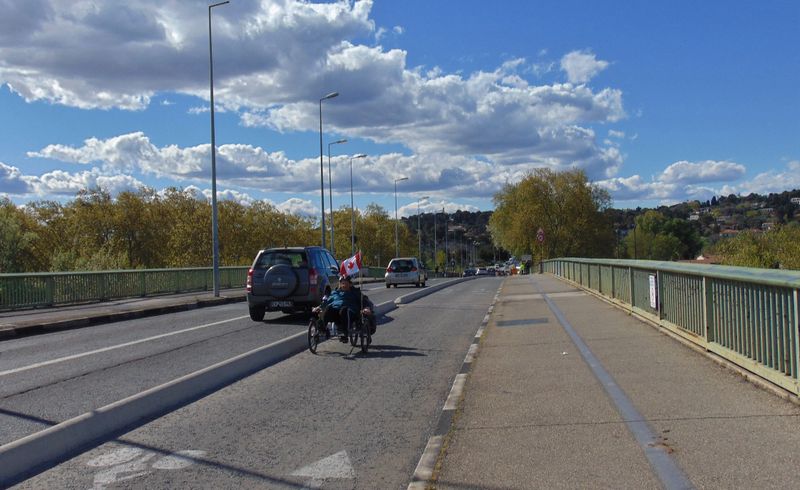 Sortie d'Avignon : Pont du Royaume