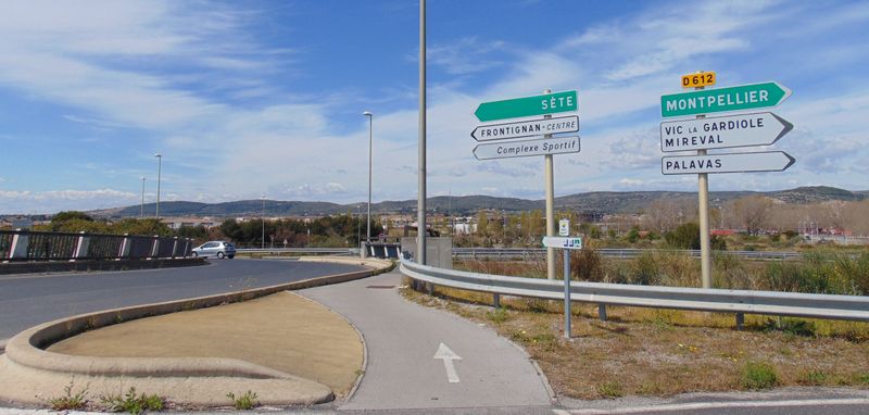 Peu avant Frontignan ; attentif au Balisage ViaRhôna