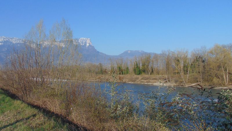 Le Mont Granier , vu de l'isère