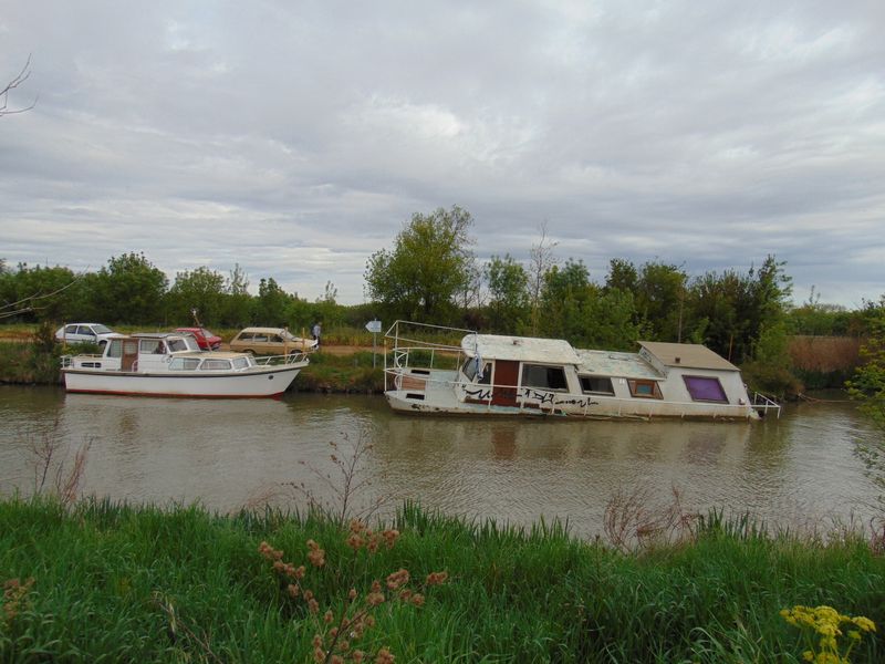 Rafiot sur le canal du midi