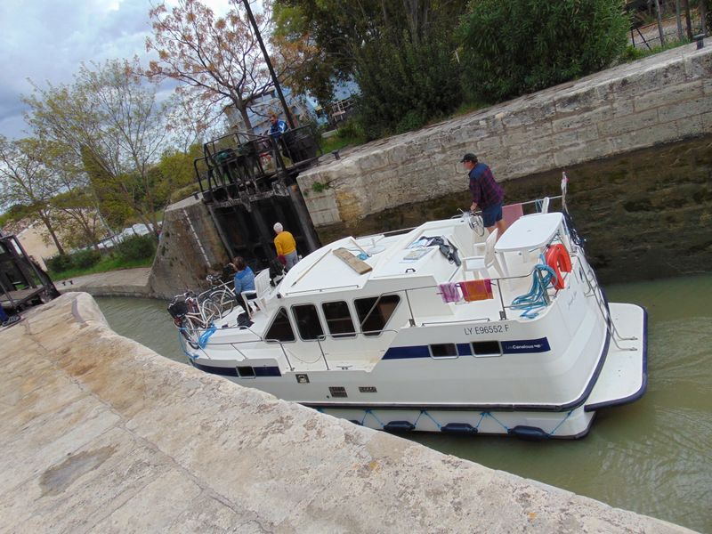 Canal du midi : Passage écluse