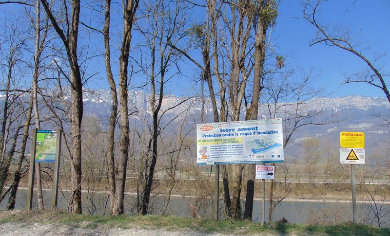 cycler-long-isere-amont-Grenoble