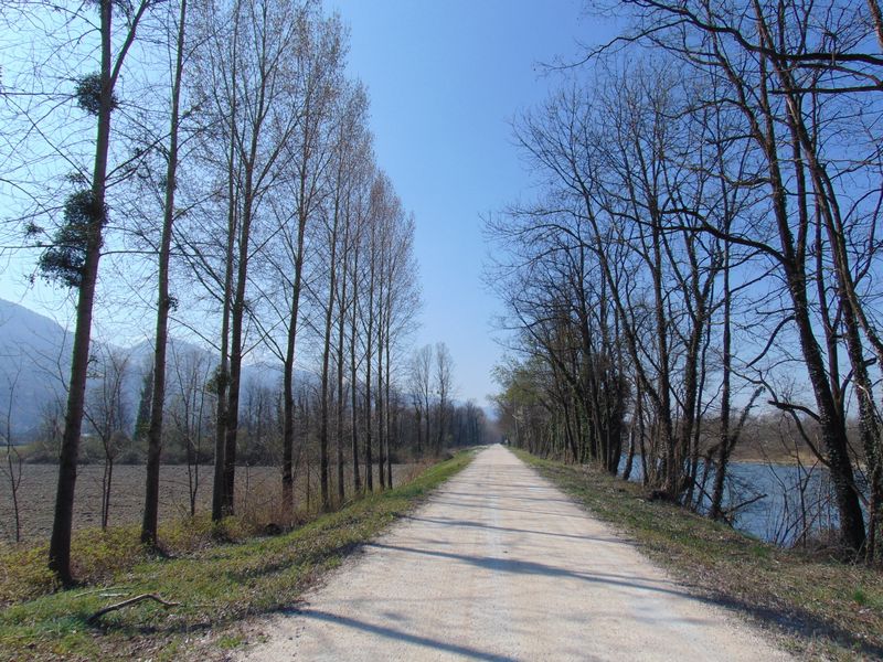 Sur le halage de l'Isère du côté de Goncelin