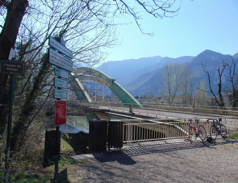 Gervais ; terminus voie verte Grenoble 34 km