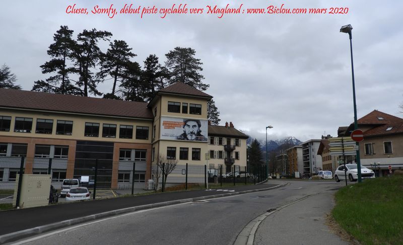 Cluses ; Solmfy départ piste cyclable vers magland en 2020